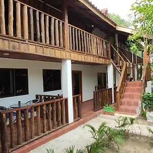 Vakantiepark Papa Pippo Otres Village, Sihanoukville